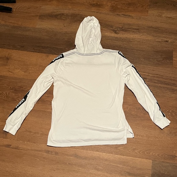 Youth medium Adidas white long sleeve shirt with hood. - Picture 4 of 5